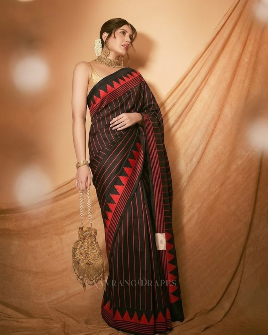 Noir Line – Red Striped Saree